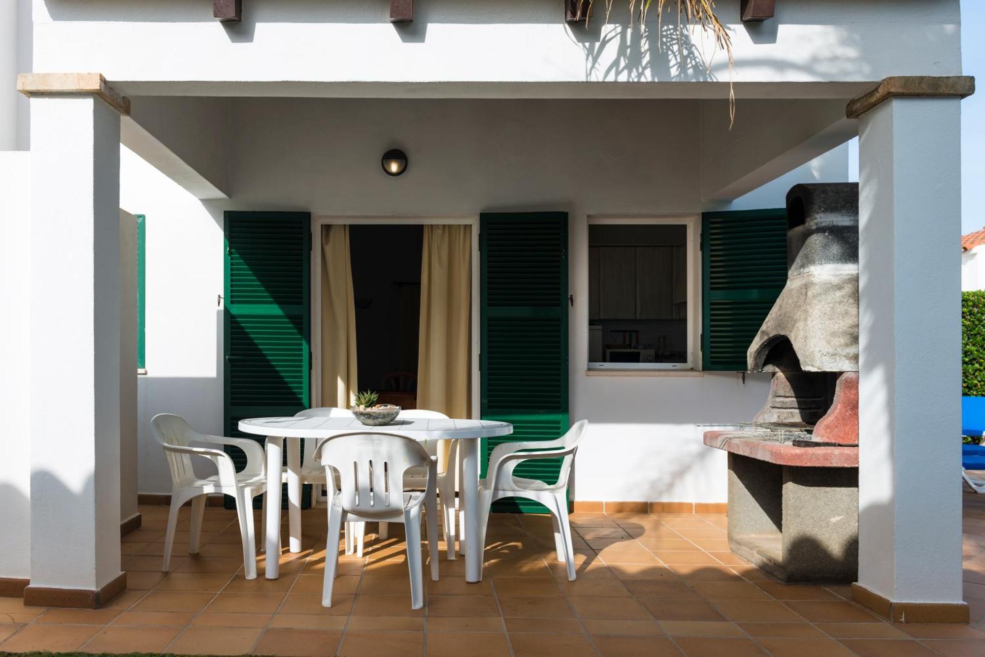 Apartchalet Elvira. A Ferienhaus Son Carrio (Menorca)