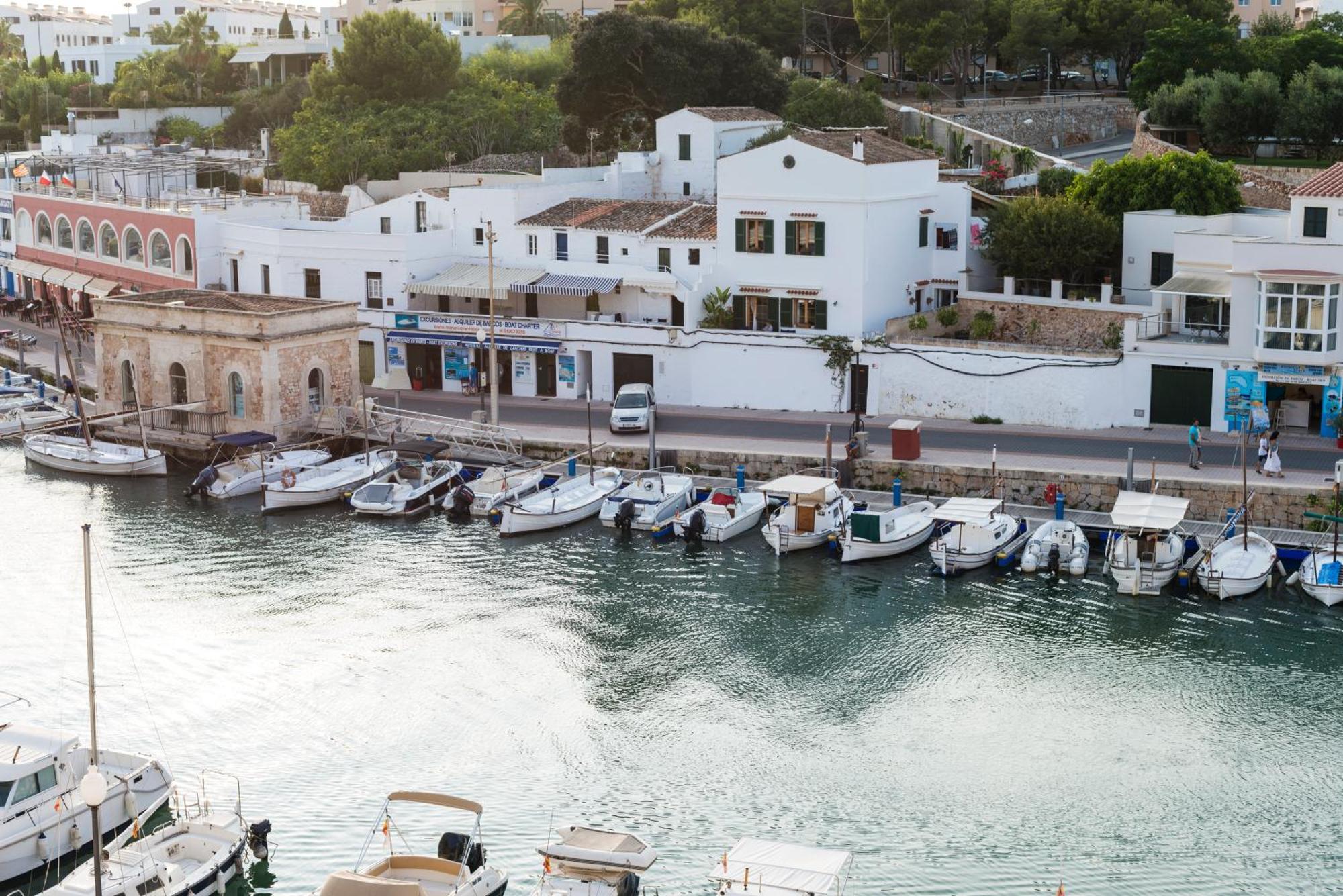 Apartchalet Elvira. A Ferienhaus Son Carrio (Menorca)